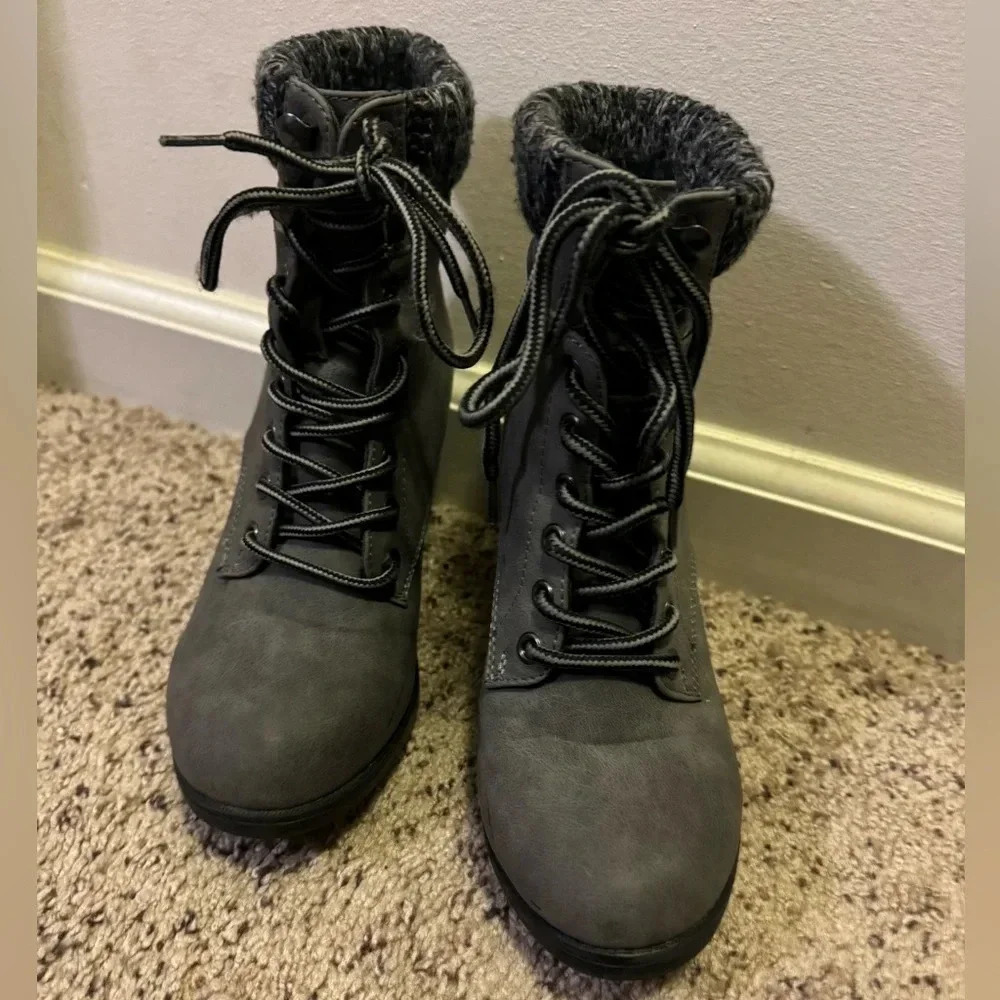 Charlotte Russe Hayden Boots size 6M